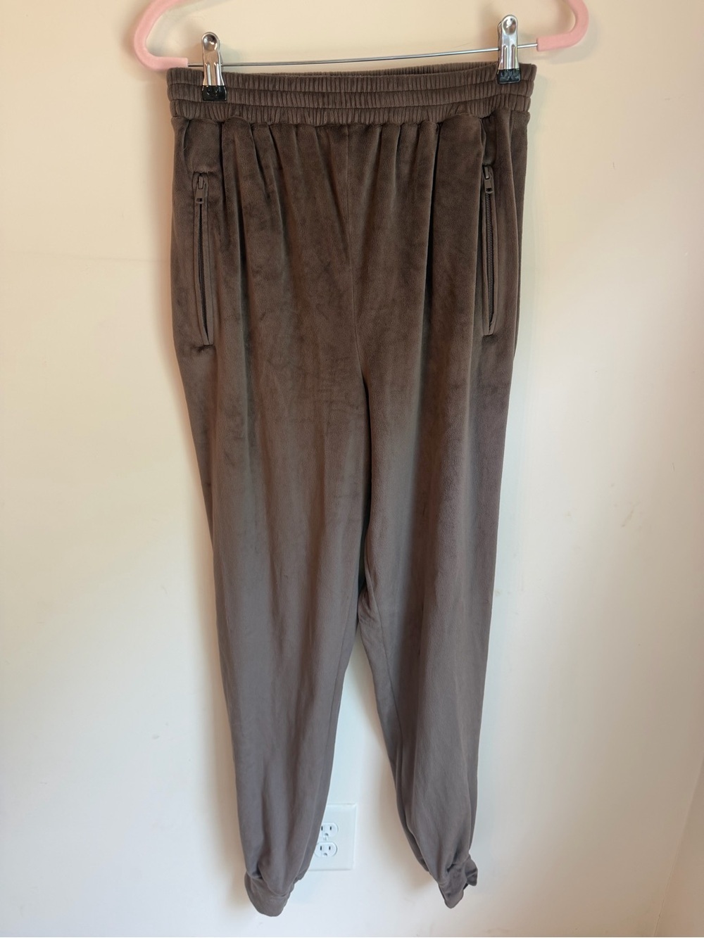 Skims Velour Drawstring Jogger Pants - Taupe size S